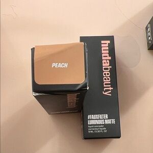 HUDA BEAUTY Peach FauxFilter Concealer in peach